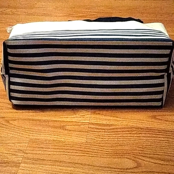 Beach Bag, USA Flip flop design, Large Tote Bag, Weekender Bag, lightweight - Picture 7 of 7